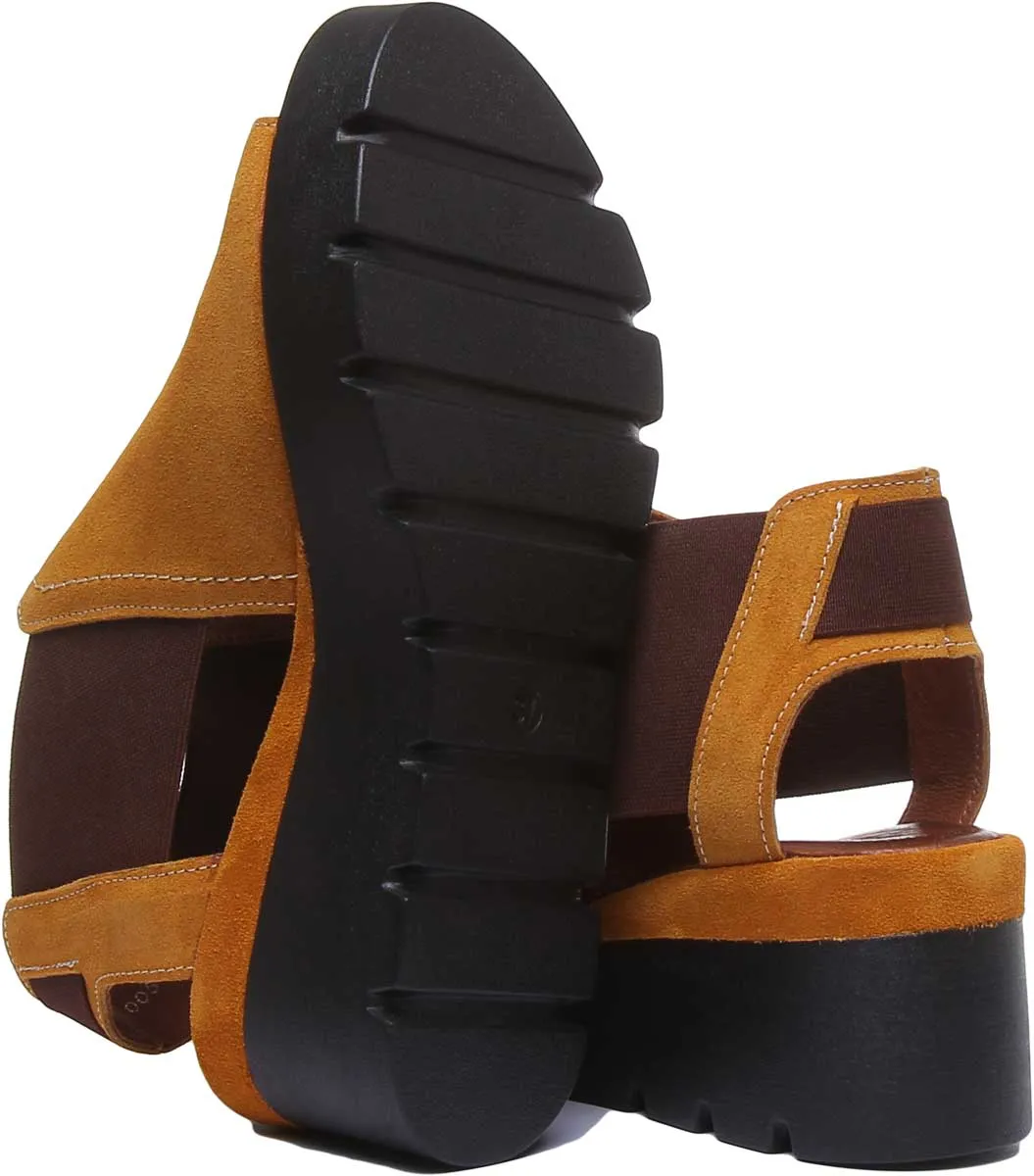 7100 Chelsea Style Sandal In Mustard