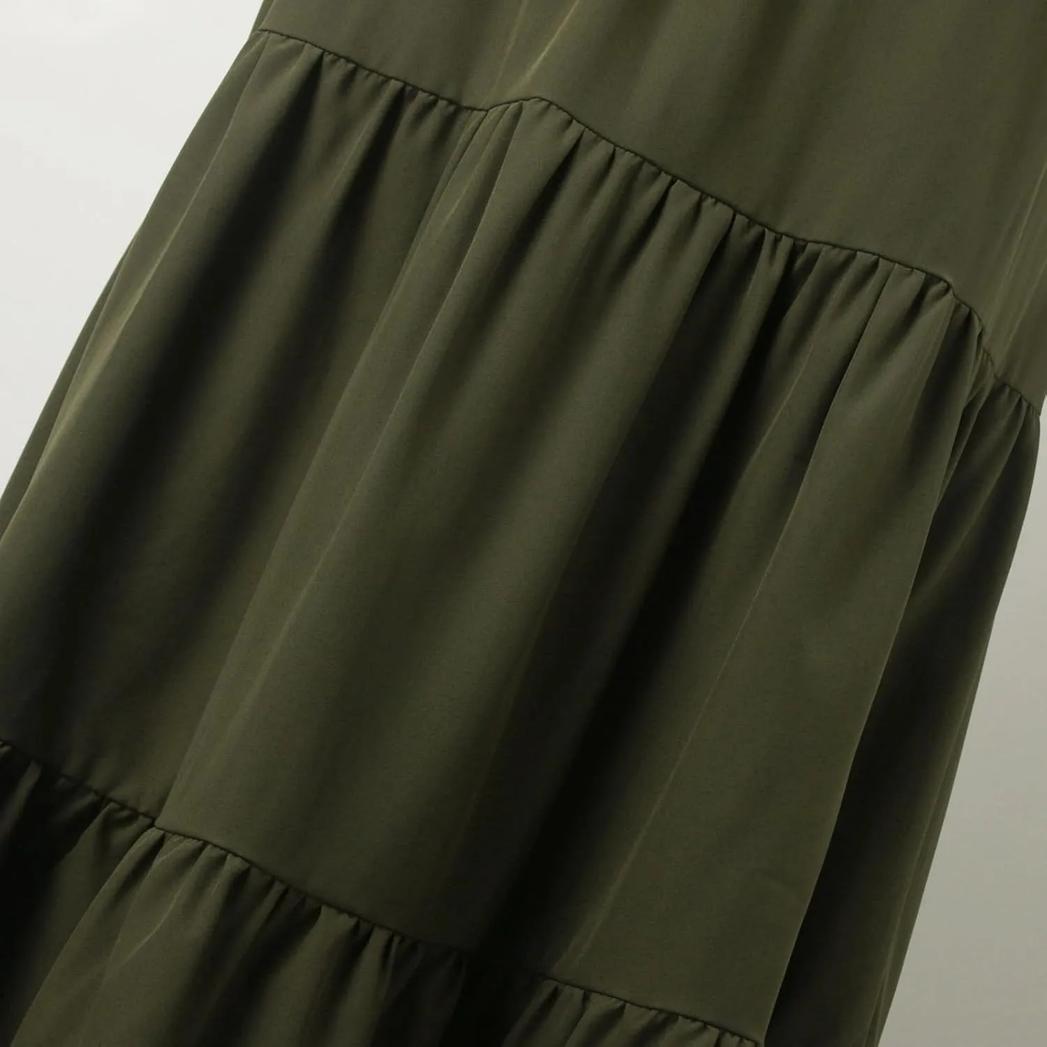 Women's Boho Elastic High Waist Pleated Dress A-Line Flowy Ruffle Tiered Swing Dress Beach Long Skirts with Pockets